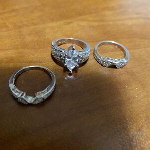 Elegant Silver Women's Ring Set